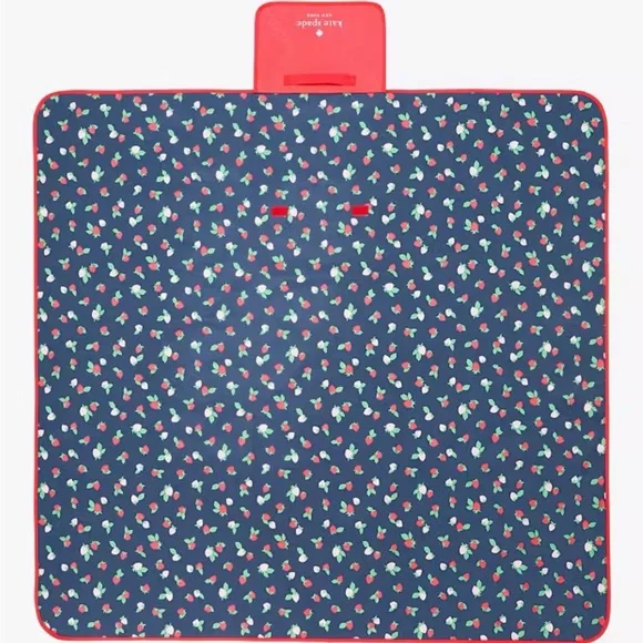 Kate Spade 🍓 - Picture 5 of 5